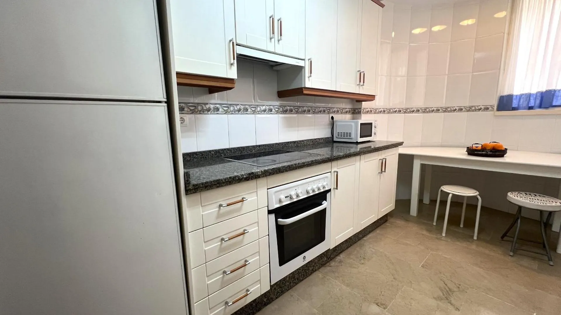 Appartement Torremolinos With Pool, Tennis & Gym By Homing 0*,